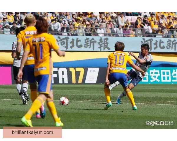 德甲后卫转会焦点持续升温，球队调整阵容备受关注