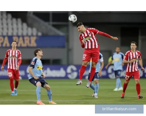 弗赖堡防守体系展现出竞争力增强的趋势，助力球队稳固后防线